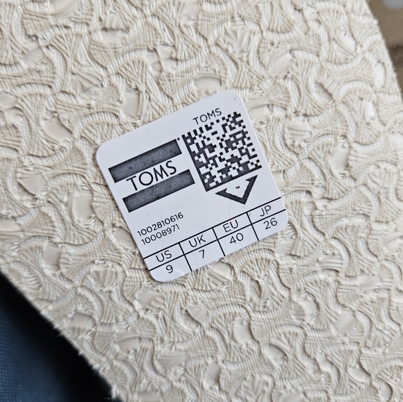 TOMS Women's Classics Slip-On Shoes, Balsam Green Canvas - Picture 3 of 9